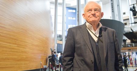 Szczepionka na COVID. Leszek Miller: awantura powinna być o coś innego