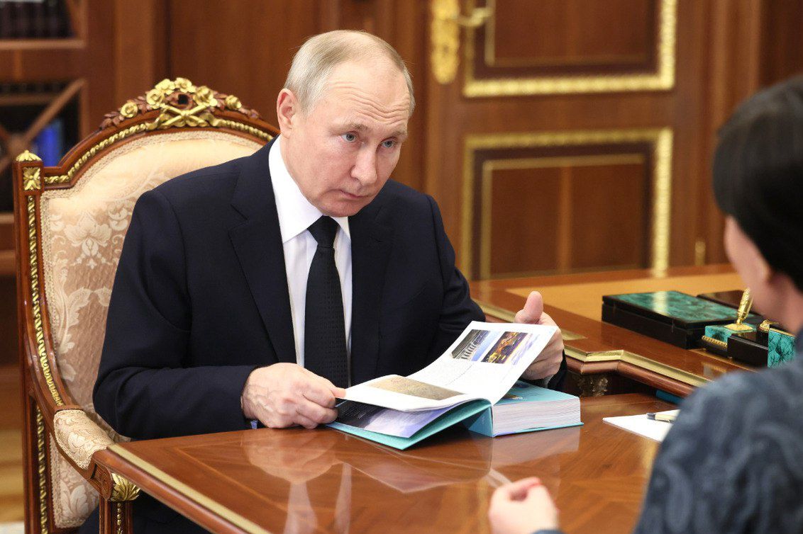 "Putin obserwowany przez onkologa". Dotarli do zamówień szpitala 