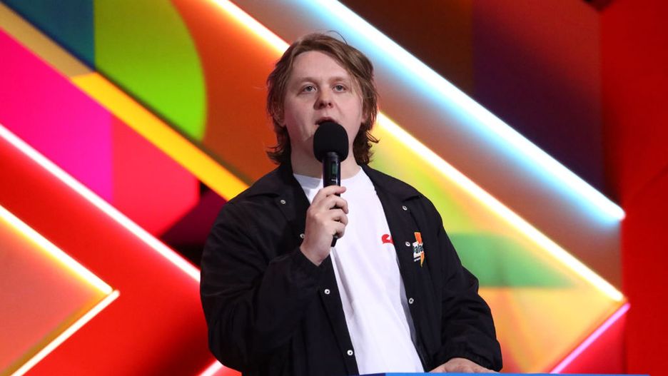 Lewis Capaldi na BRIT Awards 2021