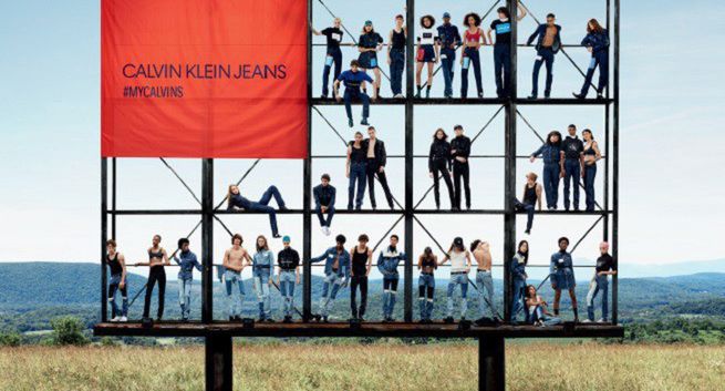 Calvin Klein zamierza zrezygnować z reklam w magazynach, stawia na komunikację w internecie. Eksperci: ciekawy eksperyment