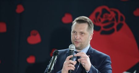 Przemysław Czarnek w ogniu krytyki. Wiceprezes Porozumienia przestrzega
