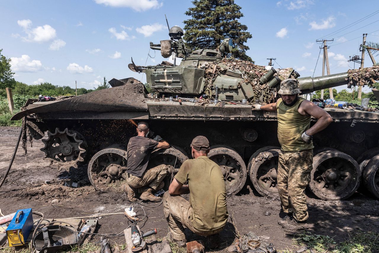 Men flee Ukraine to avoid the military drafts. The numbers are out