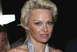 "Słoneczny patrol": Pamela Anderson błysnęła biustem!