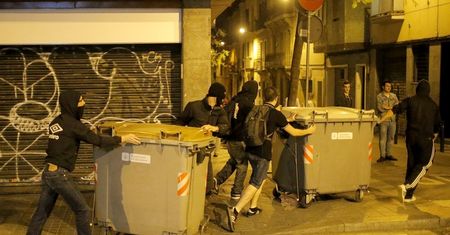 Gospodarka Hiszpanii. Bandyci zarabiają setki tysięcy euro na sprzedaży kradzionego papieru