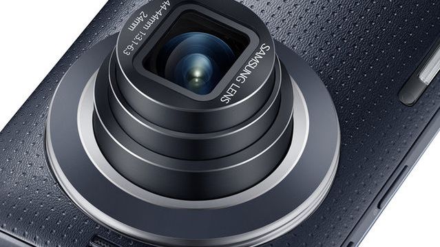 Samsung Galaxy K Zoom oficjalnie. To najlepszy smartfon dla fotografów? 1