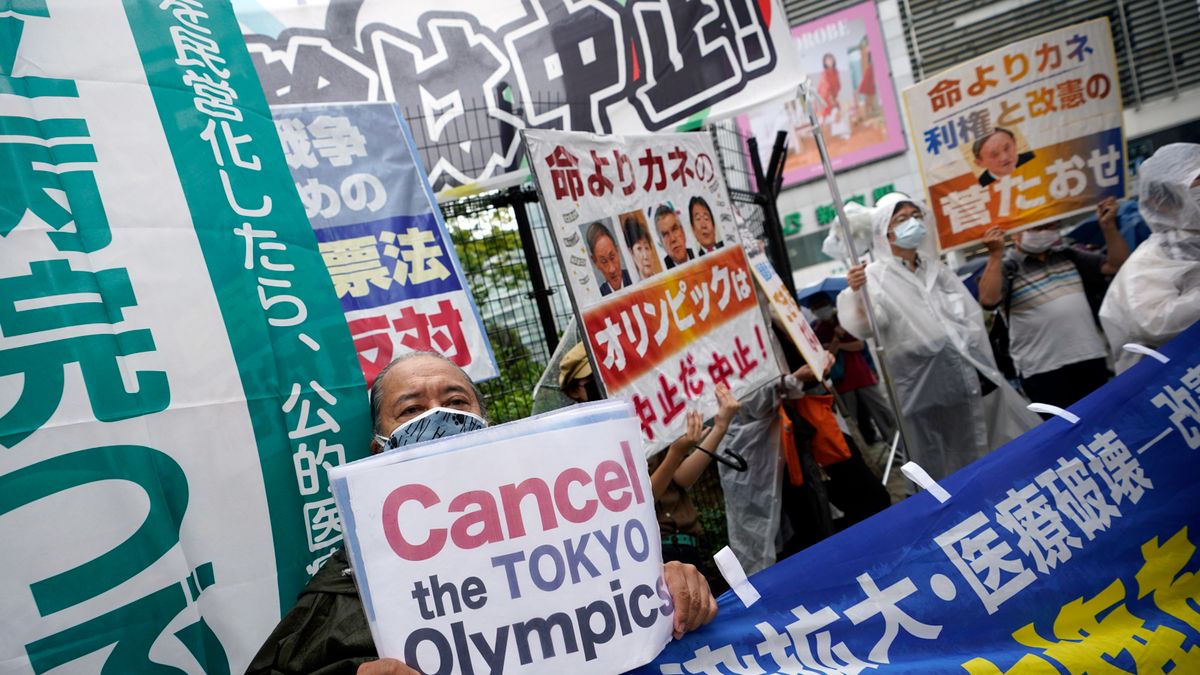 protest przeciwników IO w Tokio