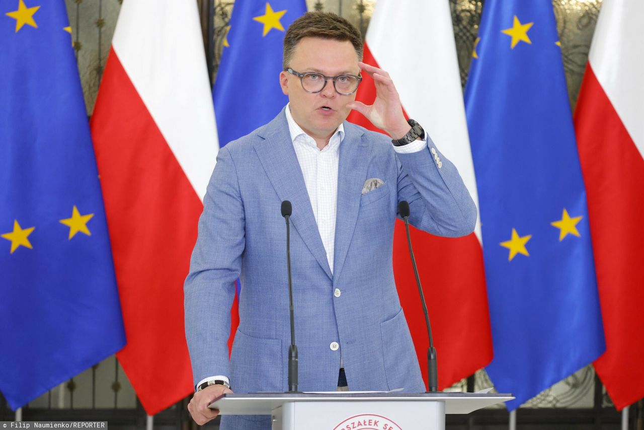 Szymon Hołownia na konferencji