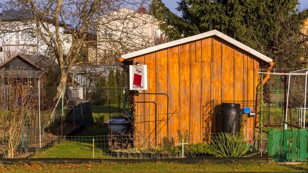 dom, stary, budowa, reklama, dom wiejski, obrotowy, wiatrak, budynek, podwórko, ogrody, domek, rod, polska, drewniany, rodzina, panel, czysty, 2024, west, szopa, gospodarstwo, drzewo, drewno, chata, drewniany dom, panel reklamowy, farma, niebo, gras, drewna, architektura, drewniane, bungalow, krajobraz, dach, drzew, obszarów wiejskich