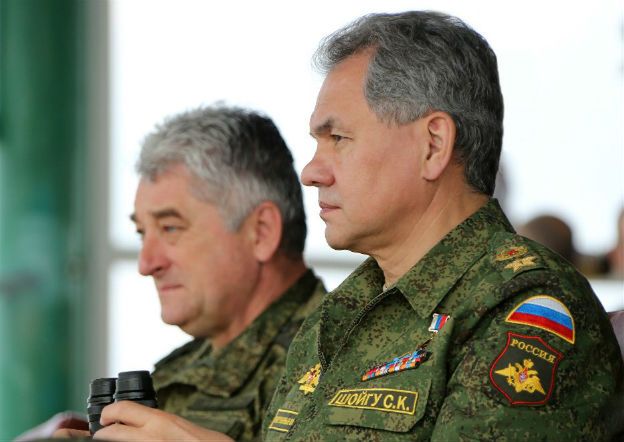 Eksperci: pod pretekstem odpowiedzi na działania NATO Rosja wzmacnia się na zachodzie