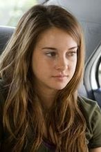 ''White Bird'': Zaginęła matka Shailene Woodley