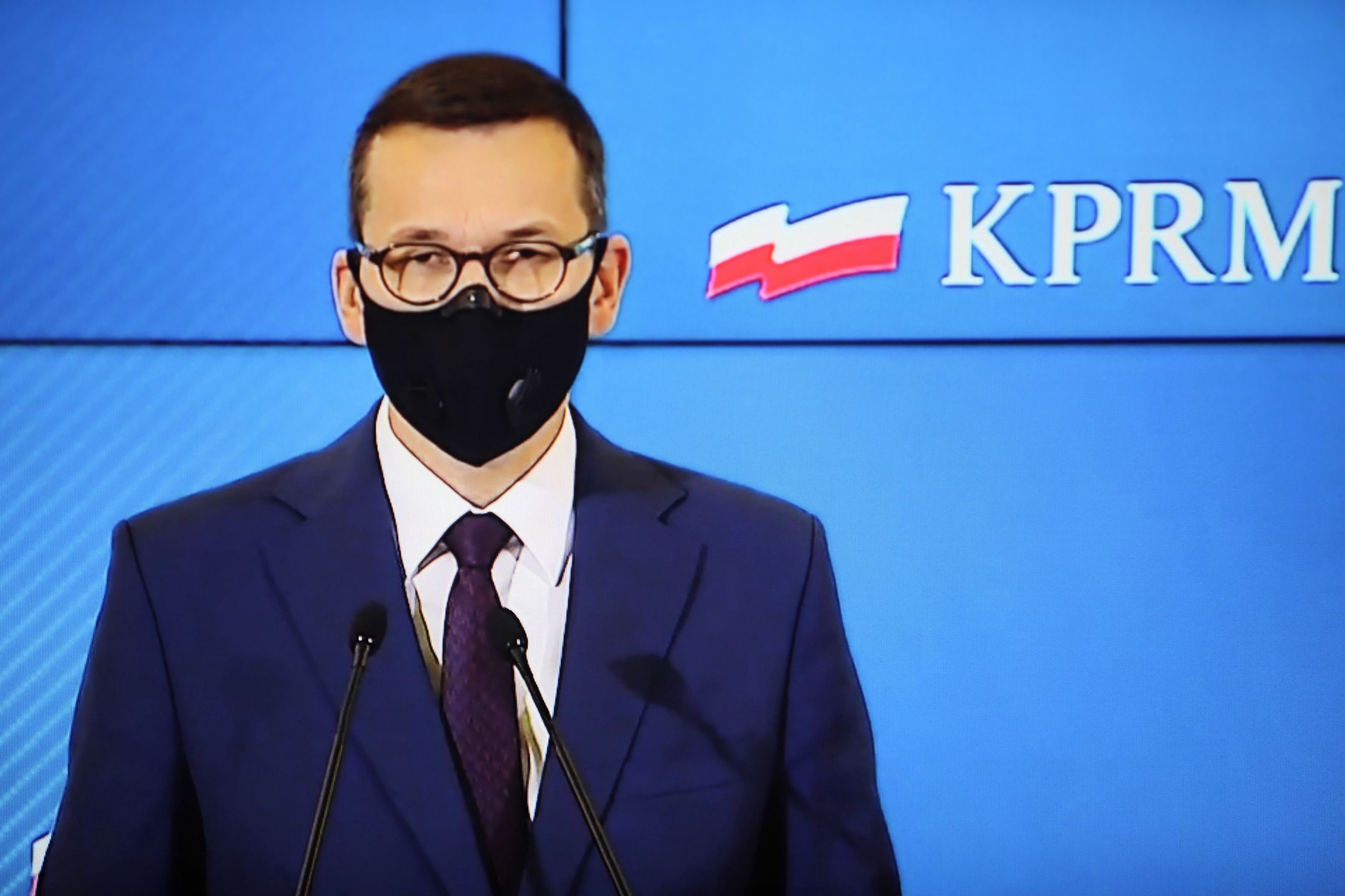 Premier Mateusz Morawiecki ogłasza formy pomocy dla firm.