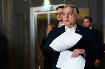 Węgierski sąd przeciw Orbanowi. W tle nagranie z kampanii