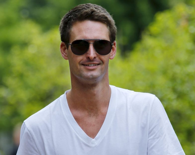 Prezes Evan Spiegel kończy z ideą serwisu dla młodzieży. Nie spinało się to finansowo