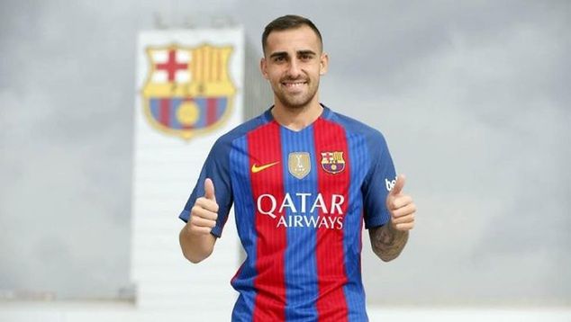 Alcacer skazany na ławkę rezerwowych? (fot: fcbarcelona.com)