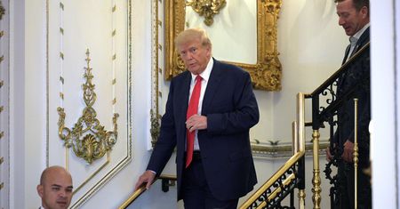 Donald Trump w sieci. Jest decyzja Facebooka