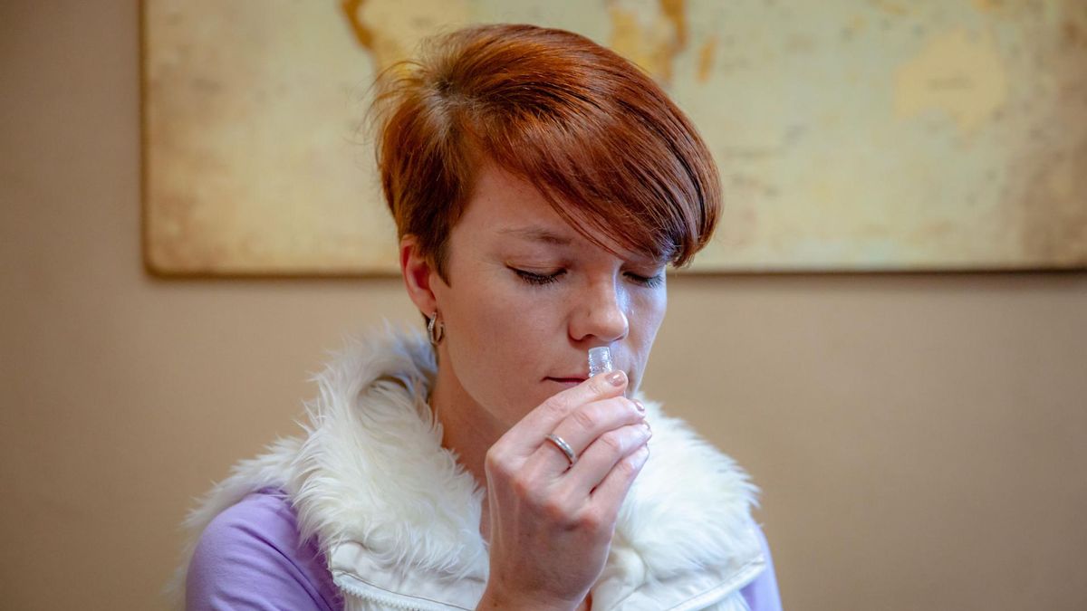 Po jakim czasie od zakażenia COVID-19 wraca węch? Badacze znają odpowiedź