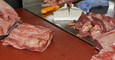Ukradł 20 kg mięsa. Grozi mu 10 lat więzienia
