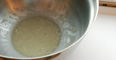 Żelatyna w proszku o obniżonej zawartości kalorii z dodatkiem aspartamu - przygotowana z wodą