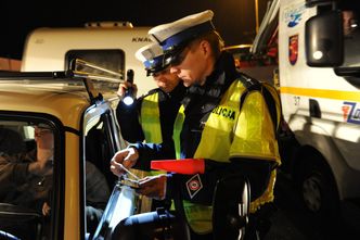 Dziennie Polacy dostają ponad 18 tys. mandatów. Każdy musi zostać opłacony w Opolu