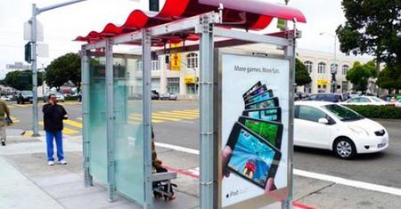 Ekologiczno-internetowy przystanek autobusowy