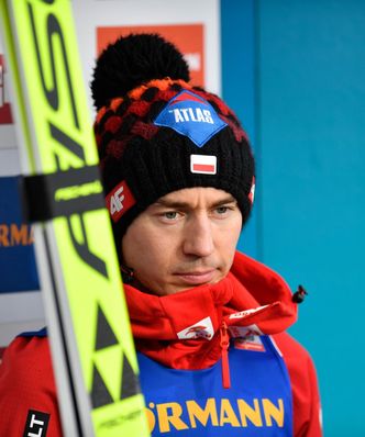 Stoch stanął przed kamerą. "Aż mi w plecach coś strzyknęło"