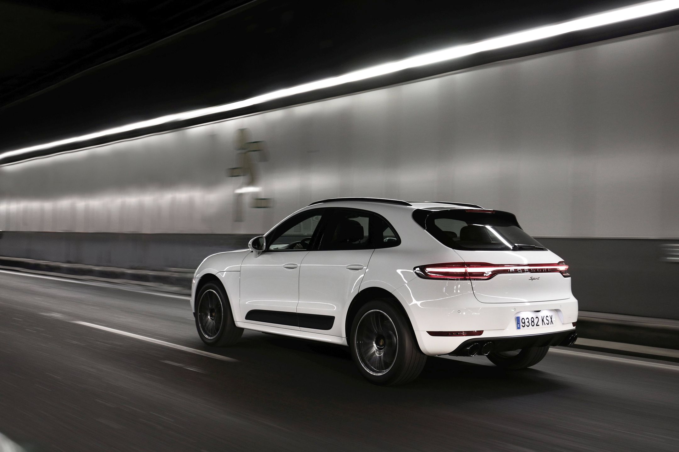 Porsche Macan 4