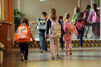 Rodzice ruszyli po 300 zł dodatku na dzieci. ZUS pokazał liczby