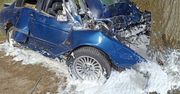 Ryn: Tragiczny wypadek w noc wigilijną. 24-letni kierowca wjechał autem w drzewo