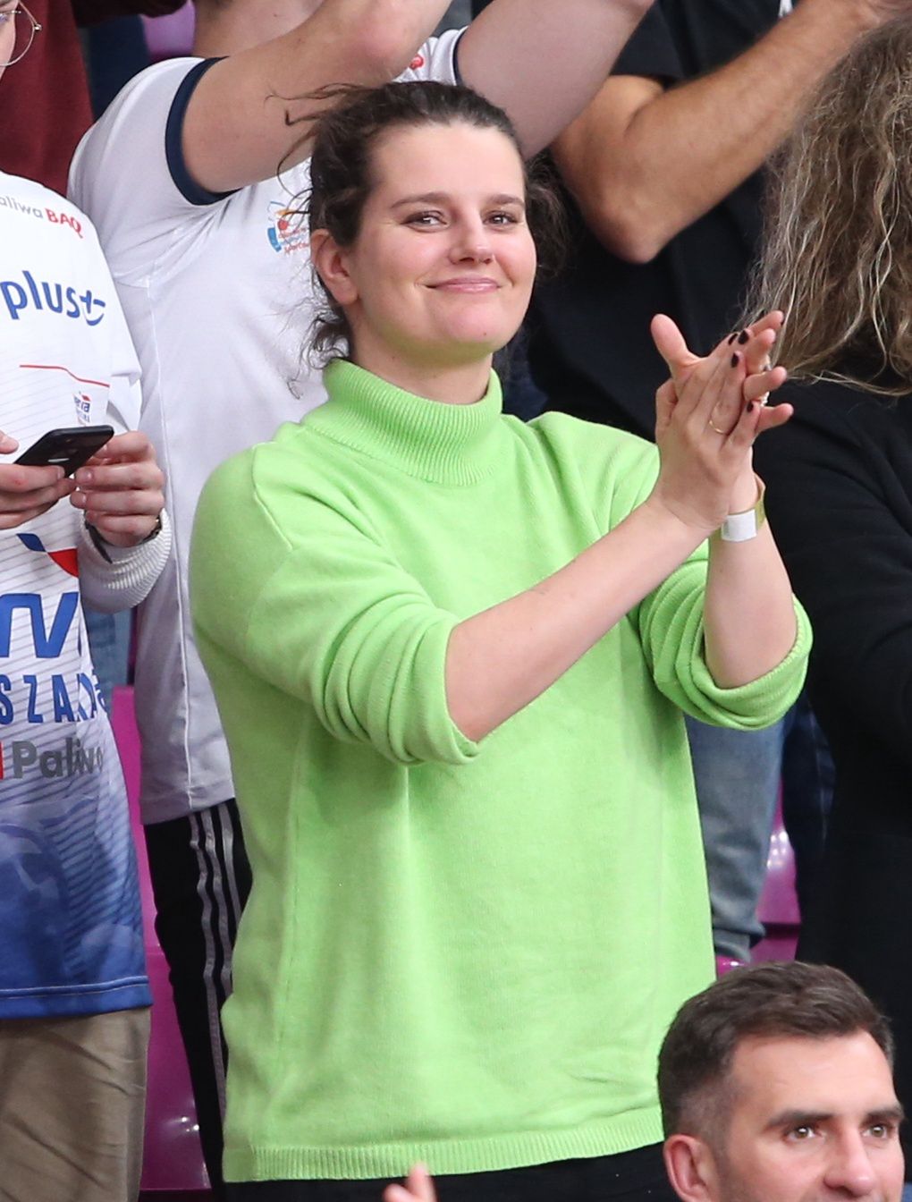 Zofia Zborowska kibicuje Andrzejowi Wronie na meczu