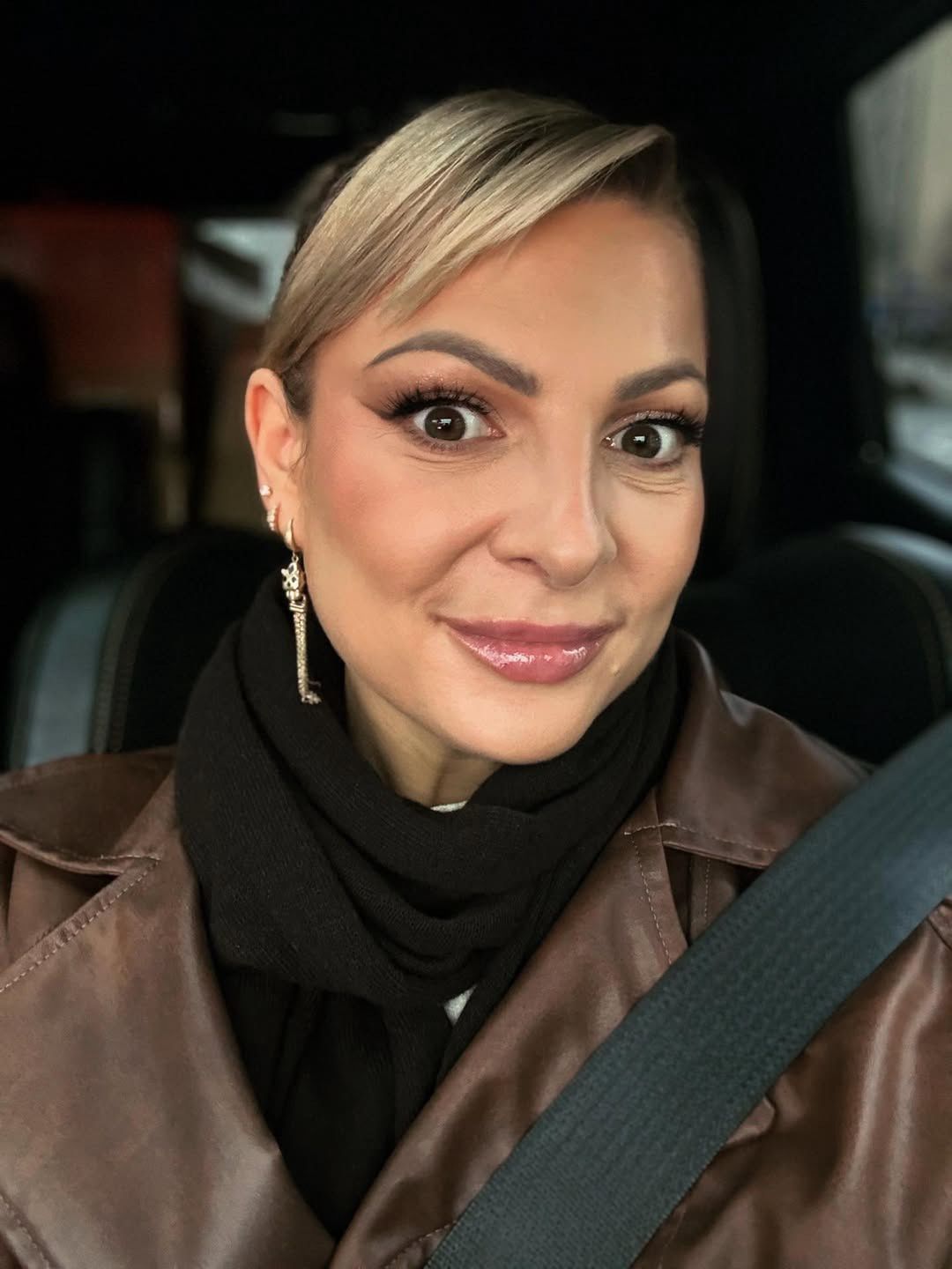 Magdalena Narożna w full make-upie