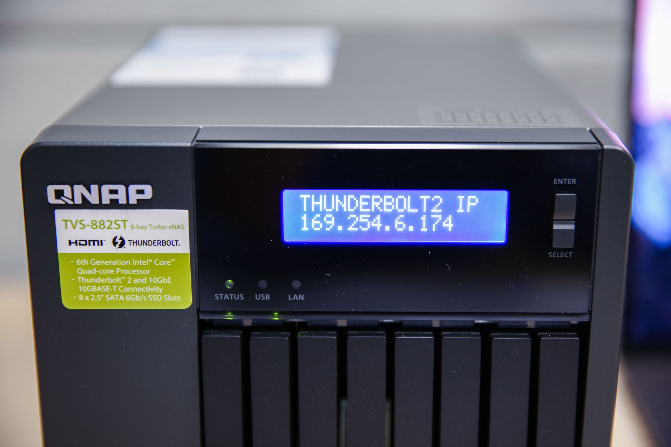 QNAP TVS-882ST - test profesjonalnego, wydajnego urządzenia NAS dla fotografów i filmowców 2