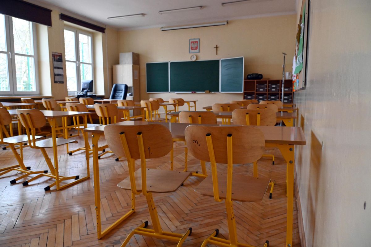 Napastnicy chodzą do bełchatowskich szkół.