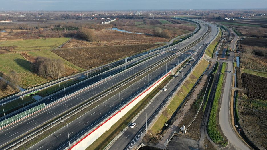Warszawa. Trwa budowa POW. Prace powinny zakończyć się w już w czerwcu