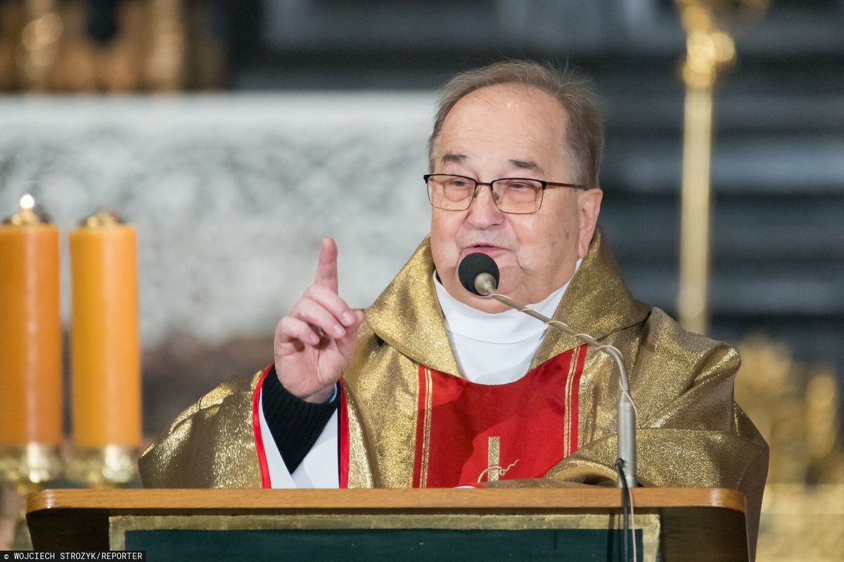 tadeusz rydzyk, redemptorysta, radio maryja, tv trwam Ojciec Rydzyk reaguje na zarzuty. Odpowiedział pytaniem