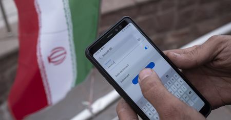 Iran zwalcza Starlinki. Miał skonfiskować setki urządzeń