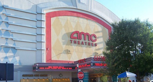 Amazon przejmie AMC Theatres? Sieć kin jest na skraju bankructwa