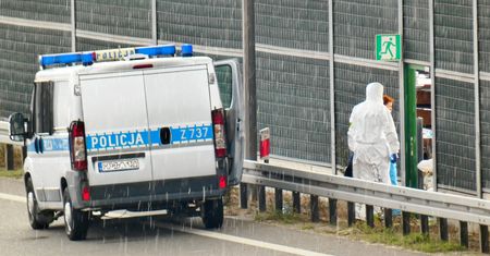 Opolskie. Wypadek wojskowego autobusu. Trzech rannych