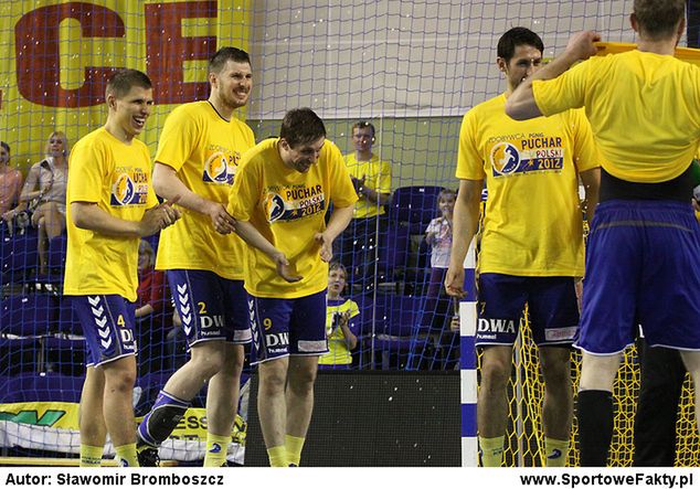 Grabarczyk i Olafsson pozostaną w Kielcach o rok dłużej