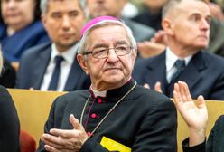 Skromne życie sołtysa? Dziennikarze odwiedzili biskupa Głodzia