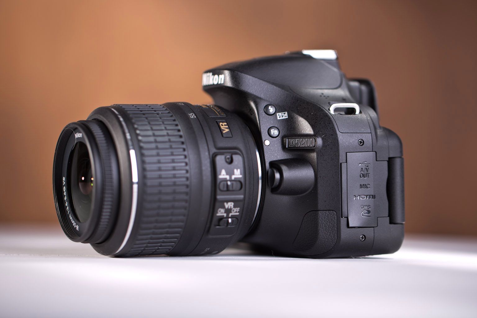 Nikon D5200 - mała wielka lustrzanka [wideotest] 3