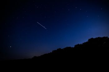 Wieczorem spójrz w niebo. Zobaczysz dwa przeloty