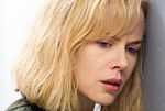 Nicole Kidman z gazeciarzem