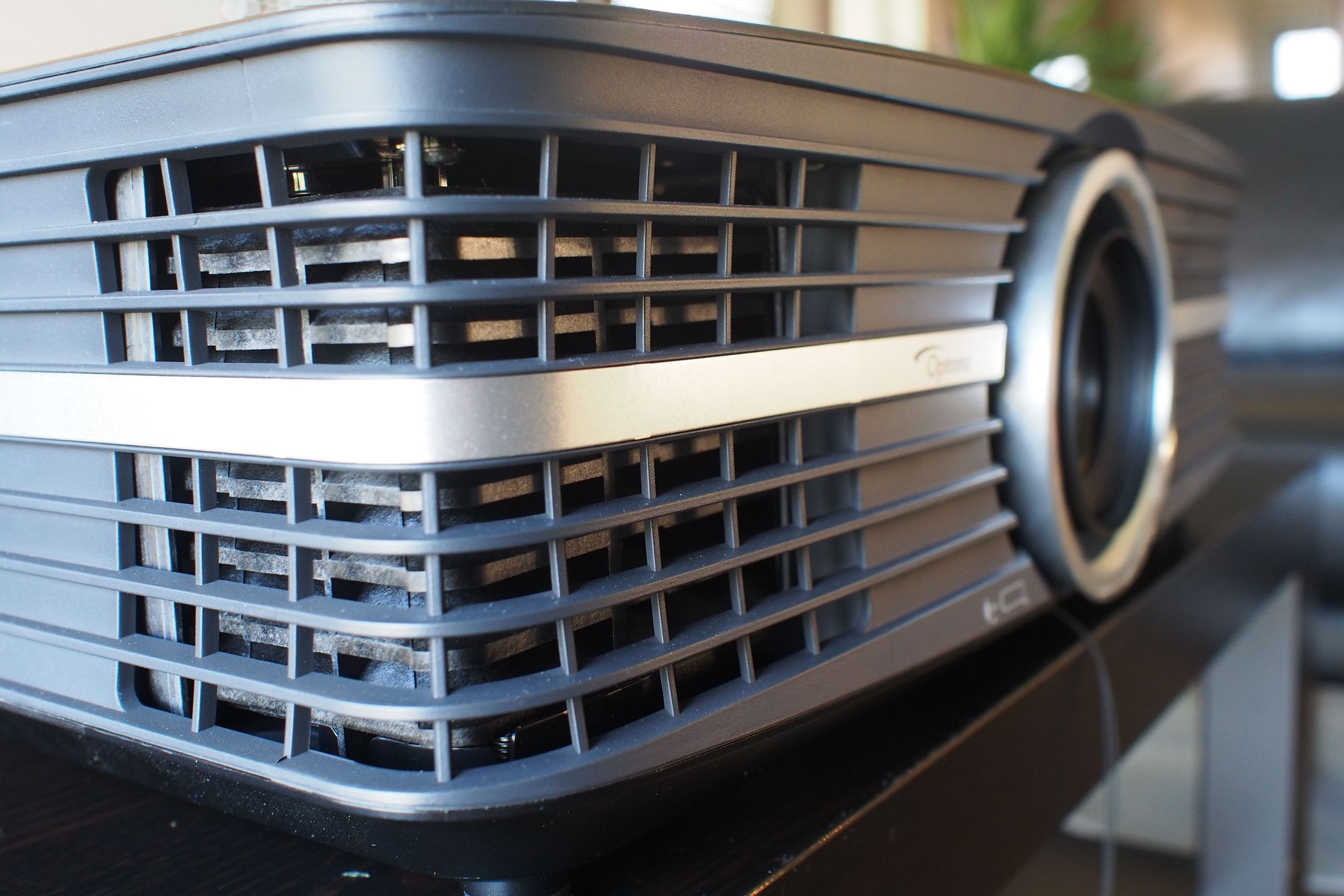 Projektor 4K Optoma UHD65. Gdzie trzech się (nie) bije, tam czwarty... 2