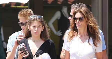 Cindy Crawford ostrzega córkę przed modelingiem: "Martwię się o nią"