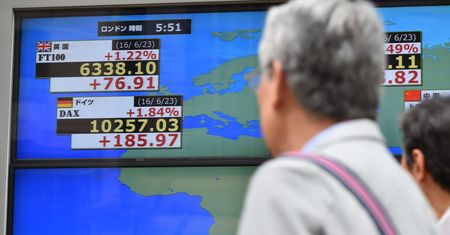Na Brexicie tracą wszyscy. Rekordowe spadki giełd na Bliskim Wschodzie