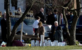 USA: Chcą uzbrojonych policjantów w szkołach