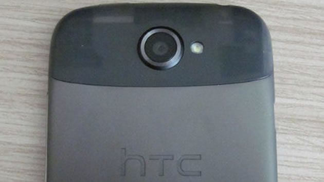 HTC Ville ponownie uchwycony na fotkach [galeria]