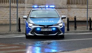 Pijany wjechał w zabytkową latarnię. To policjant warszawskiej drogówki