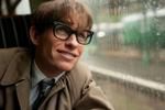 Stephen Hawking dumny z Eddiego Redmayne'a