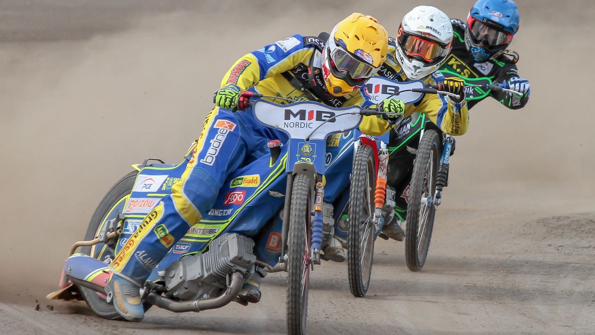 WP SportoweFakty / Arkadiusz Siwek / Na zdjęciu: Mecz ROW - Stal